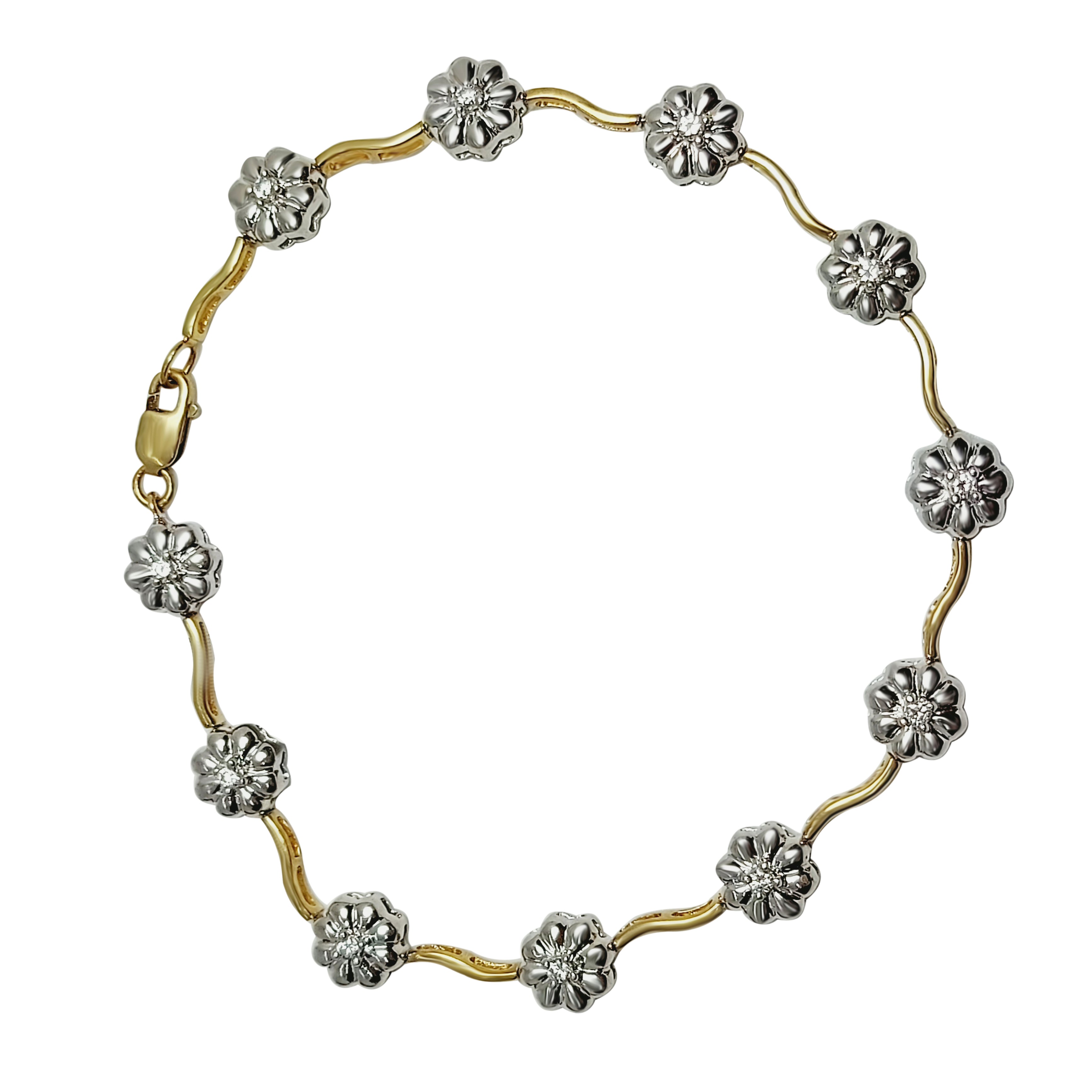 14k Gold 2 tone flower Bracelet 6.5mm width, link 1.05mm width, 7.3gram