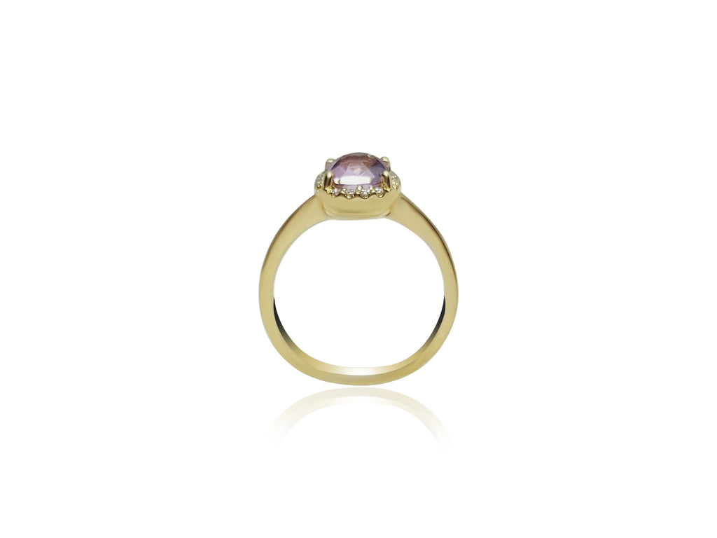 Gold Engagement Ring with Amethyst stone