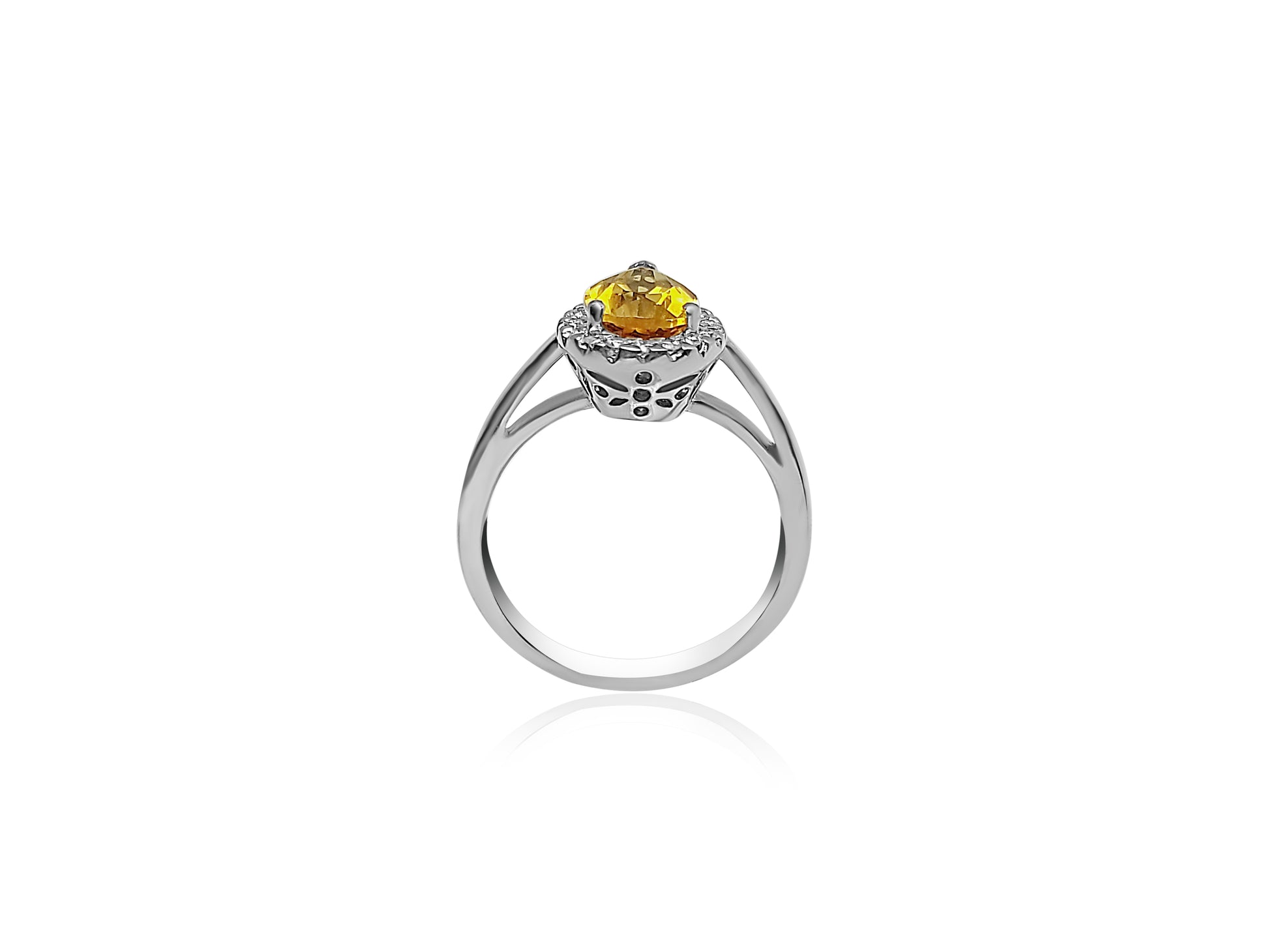 Engagement Ring with Pear cut Citrine stone
