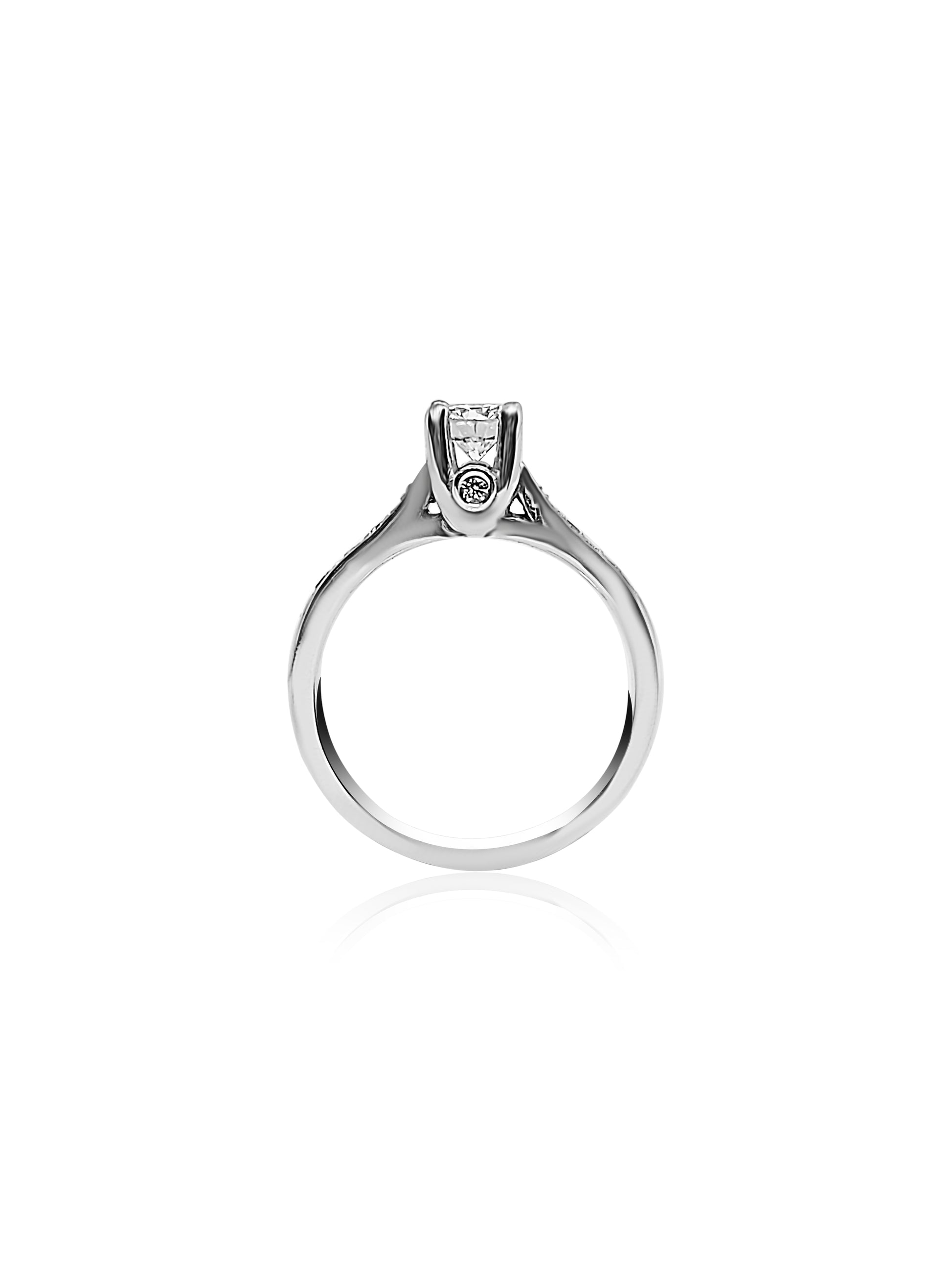 Pavé Engagement Ring with 0.40ct center diamond