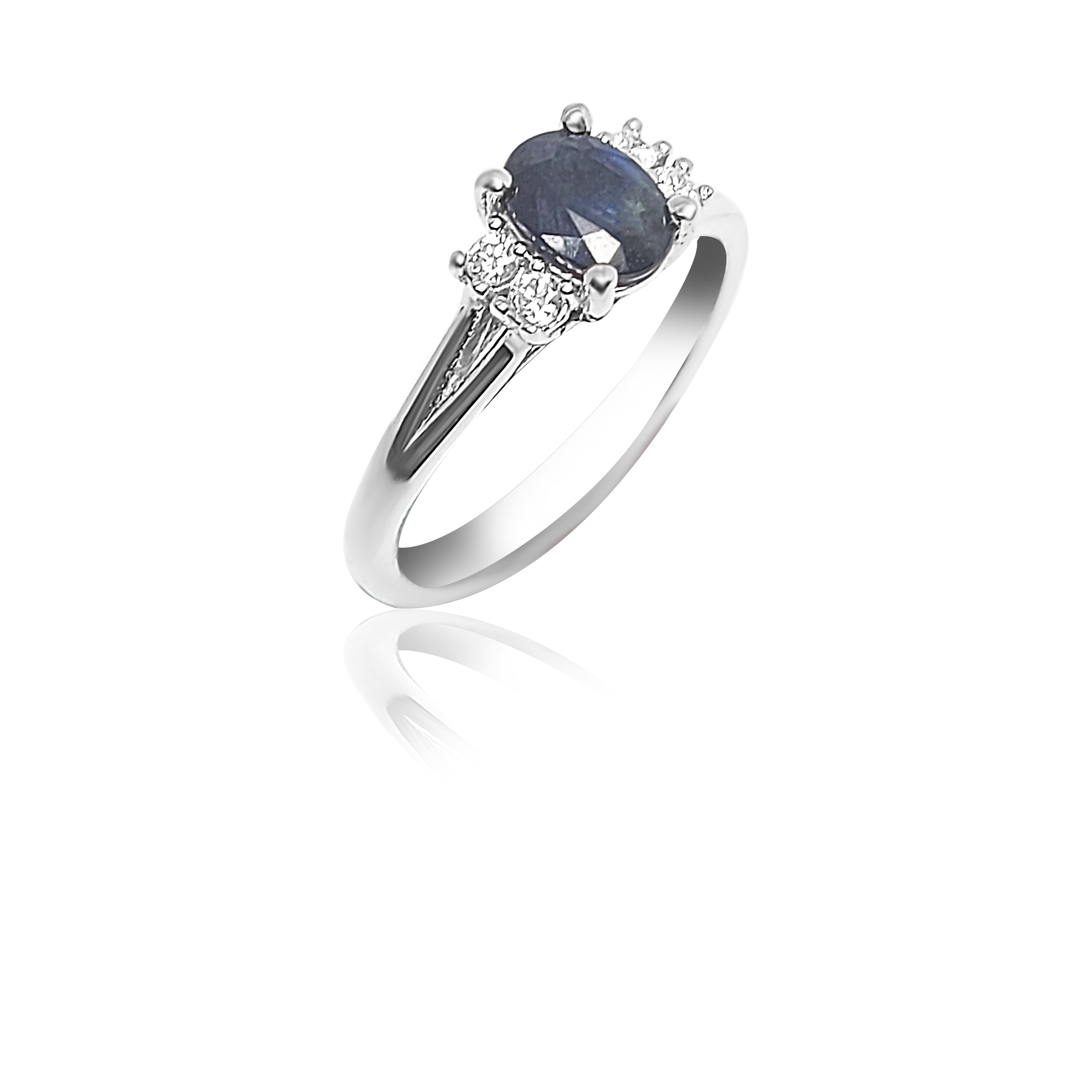 Bague de fiançailles pavée avec saphir bleu de 0,75 carat et diamants