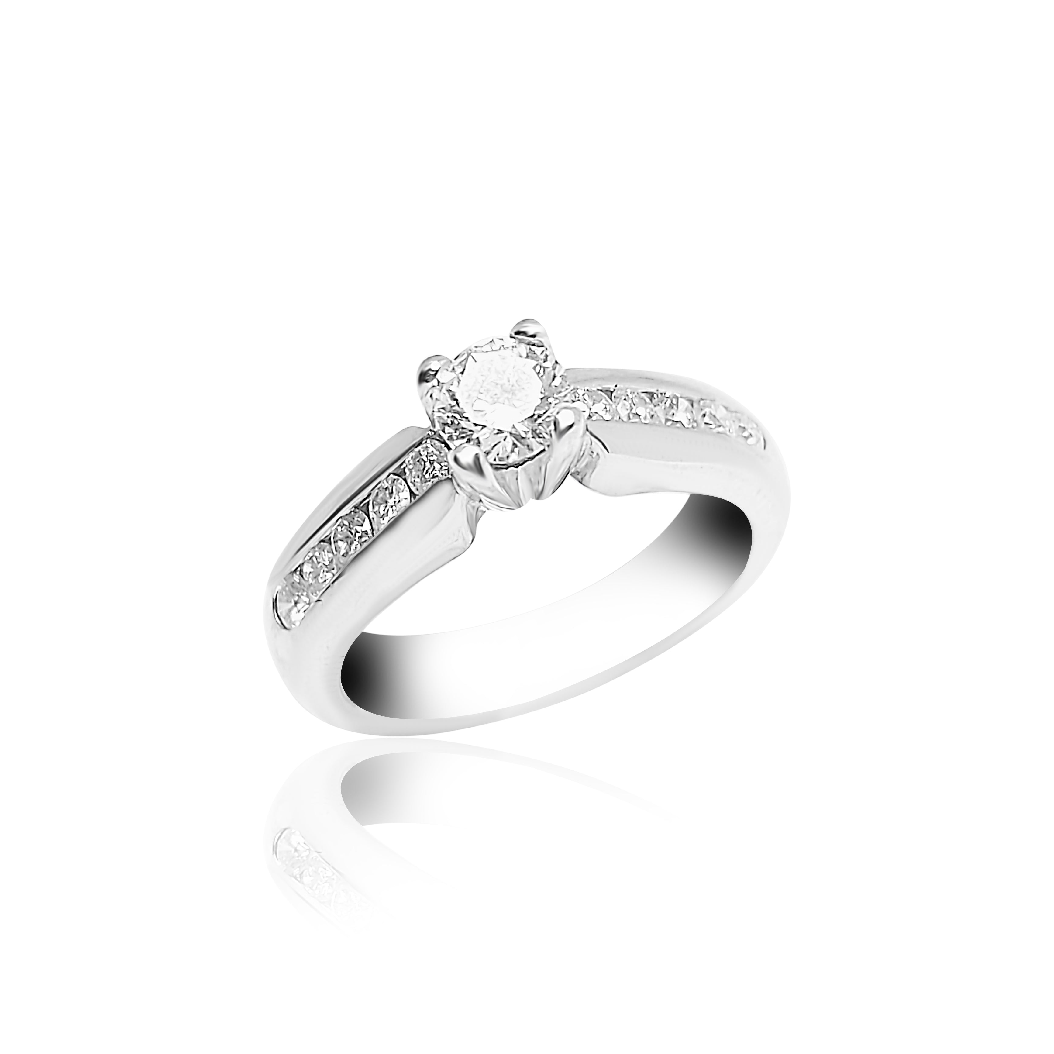 Bague de fiançailles pavée avec diamants ronds de 0,50 carat