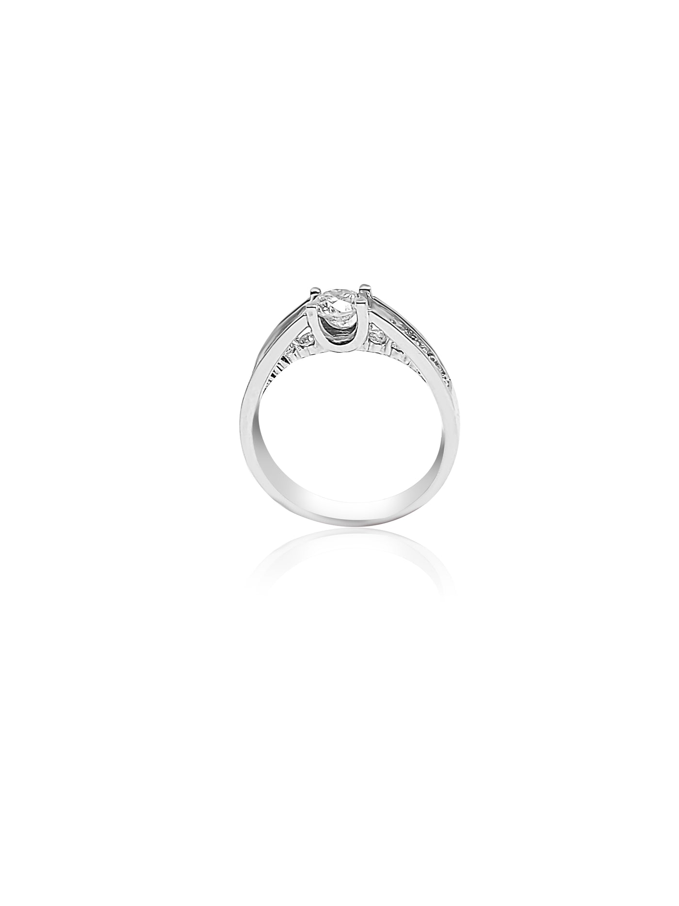 14k White Gold, Centre diamond 0.43ct Round cut, side diamonds 0.25ct diamonds