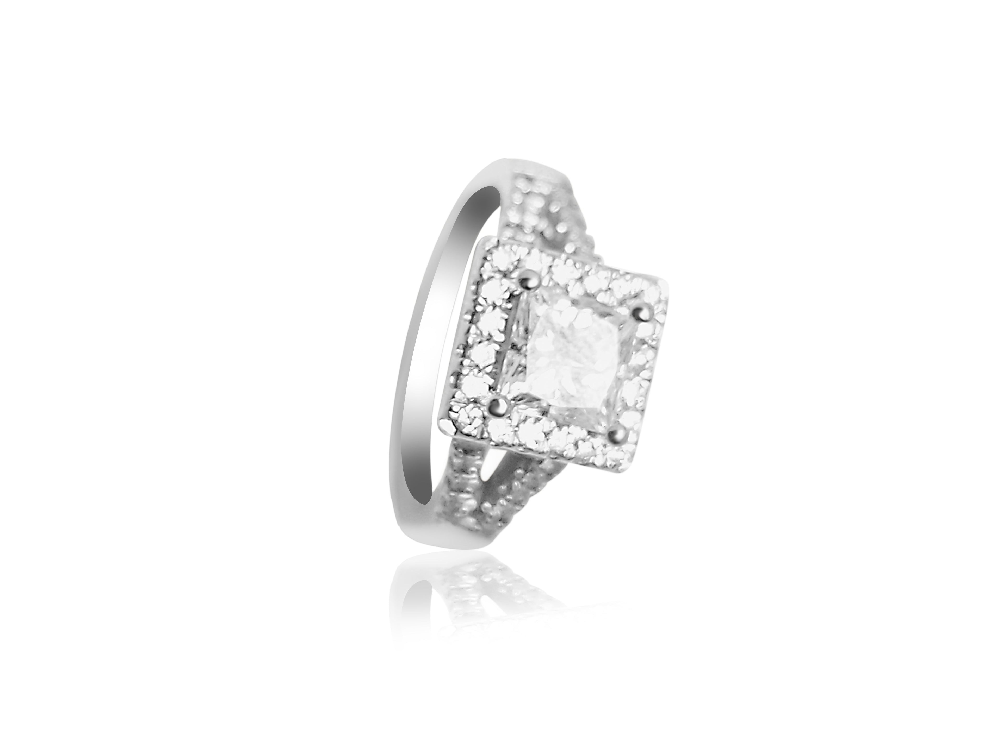 Bague de fiançailles auréole à anneau fendu avec diamant taille princesse de 1,03 carat et diamants ronds de 0,50 carat sur les côtés