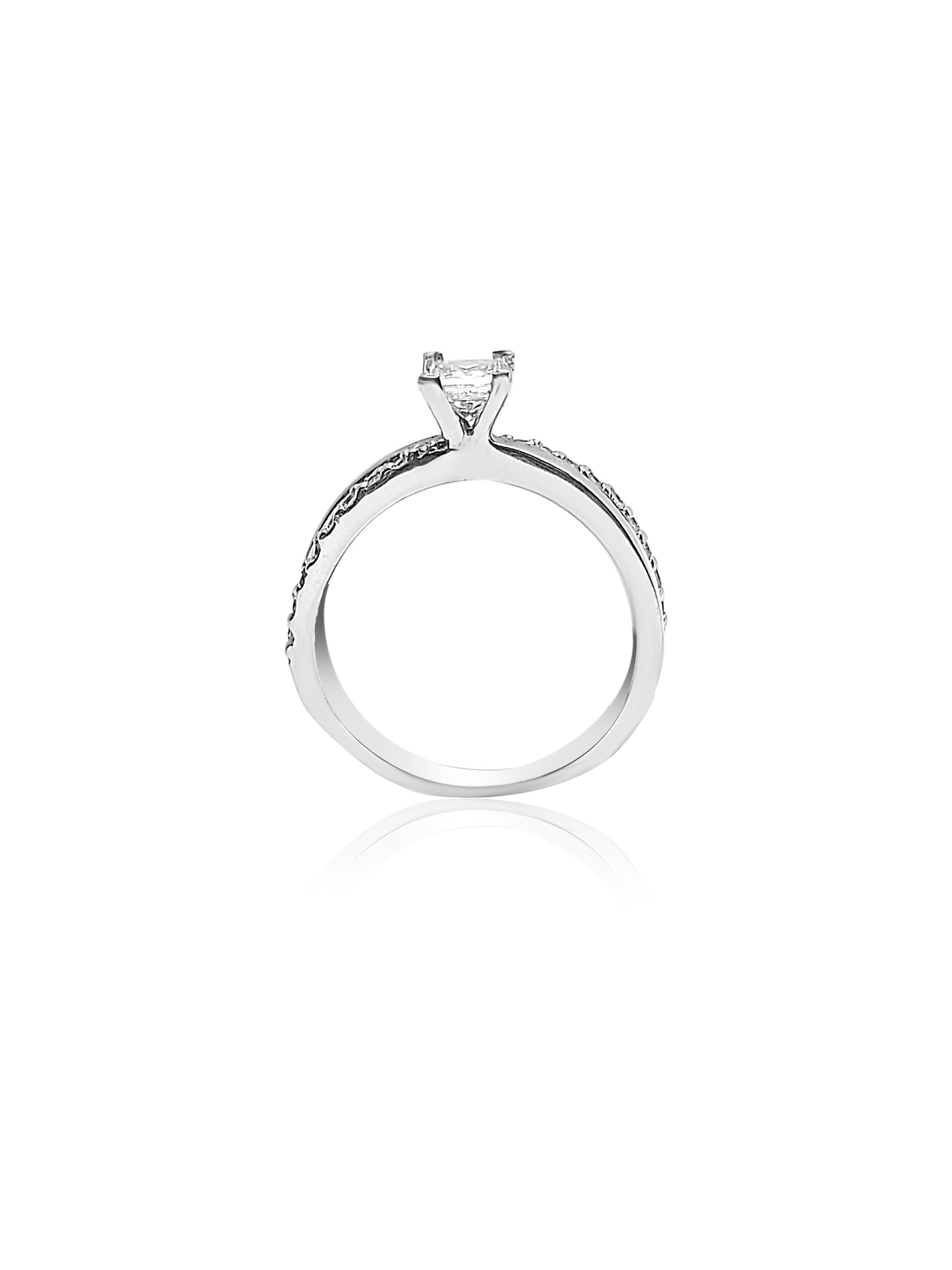 14k White Gold Engagement Ring, center diamond 0.47ct, side diamonds 0.27ct