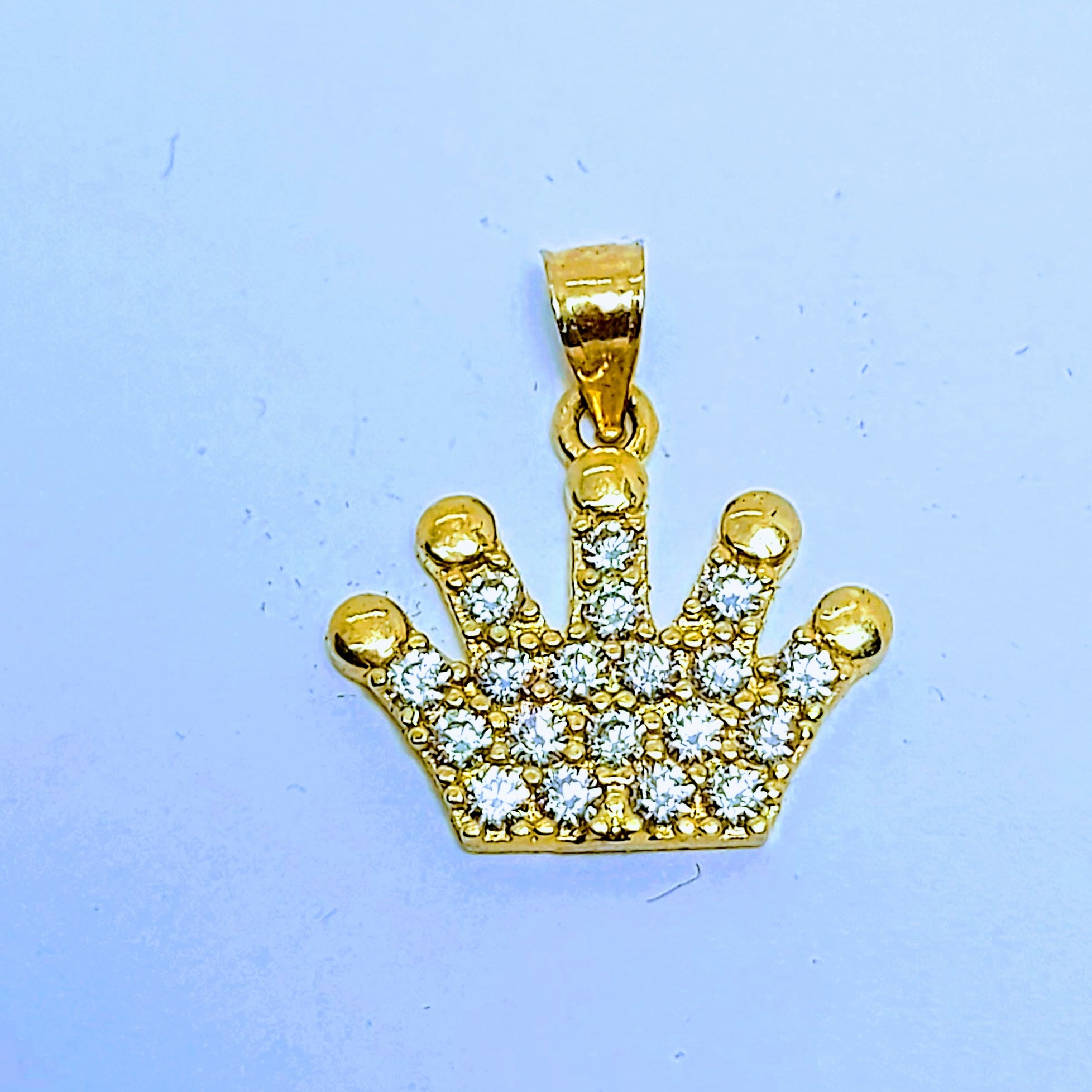 Pendentif couronne de roi en or avec oxyde de zirconium