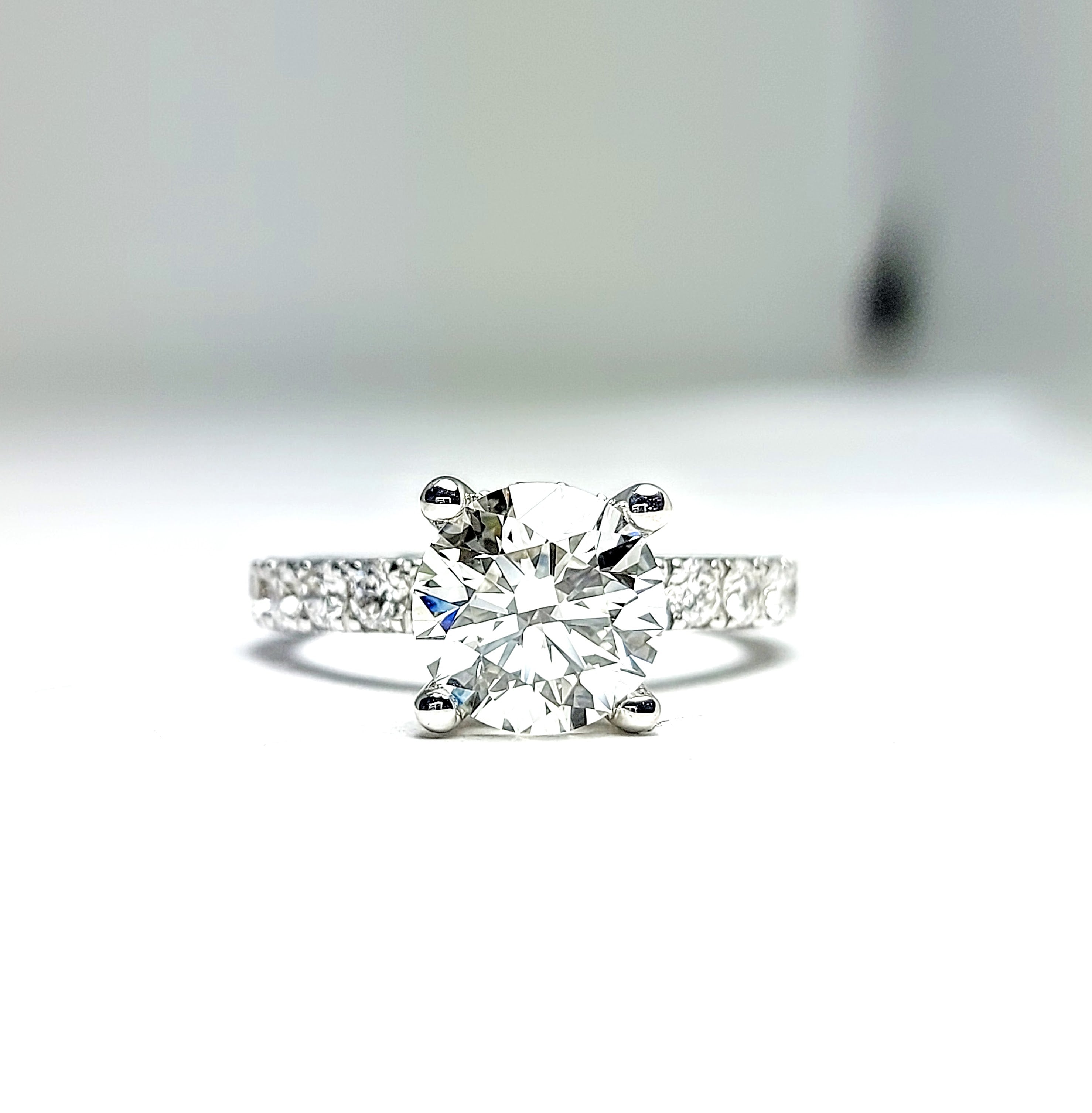 Pavé Engagement Ring with 2ct Round cut Center Lab Diamond